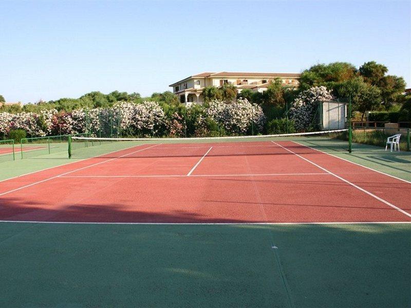 Nyce Club Sport Village Badesi Bagian luar foto
